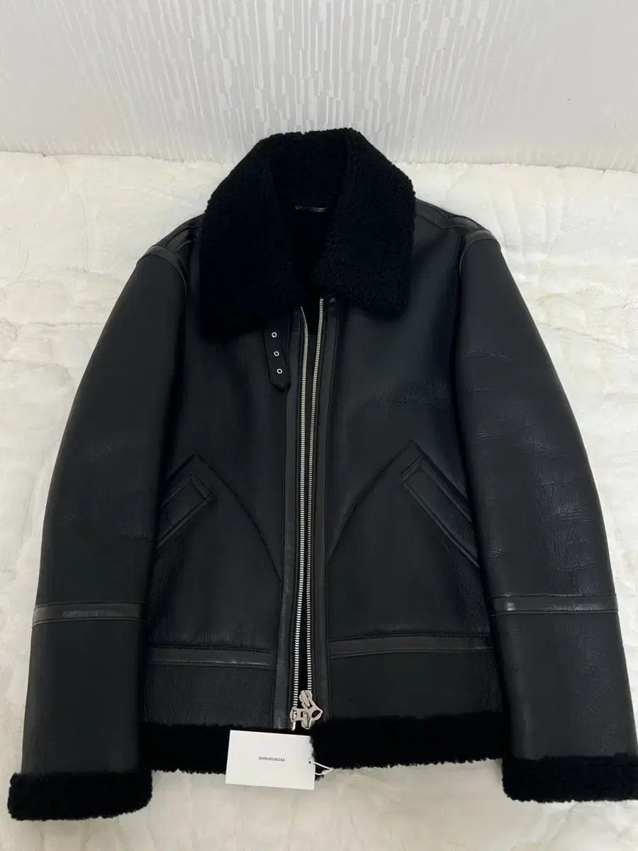 신흥사(현 딤스킨) soft shearling 무스탕 새제품